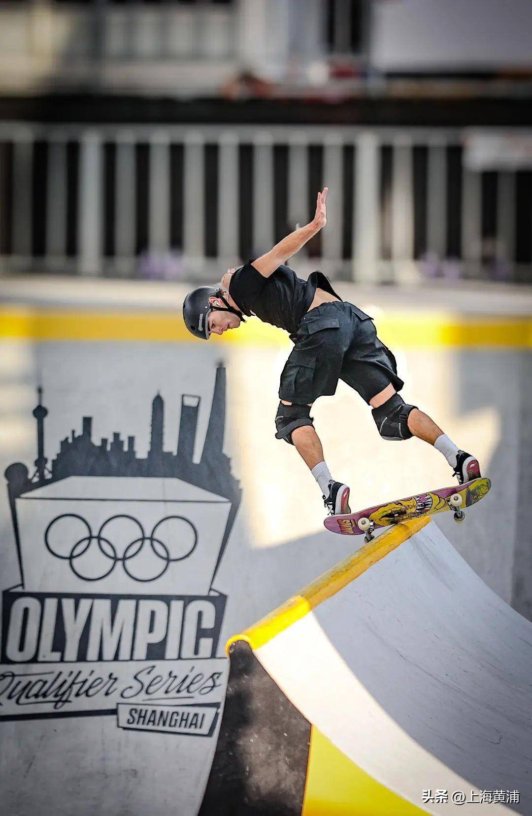 山地极速滑板赛,将速度带入自然美景的简单介绍 山地极速滑板赛,将速度带入自然美景的简单介绍