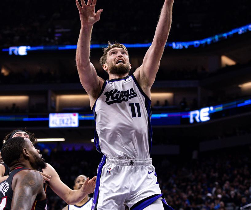 关于兵不血刃:北京队利用快攻和精准投篮轻松取胜!的信息 关于兵不血刃:北京队利用快攻和精准投篮轻松取胜!的信息