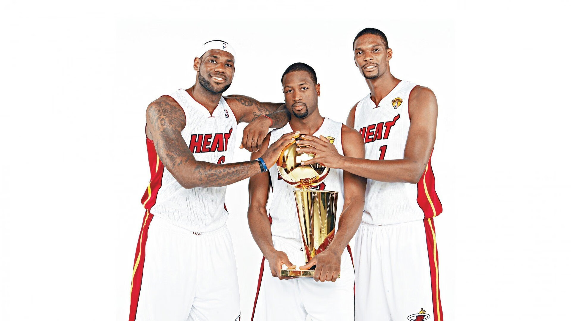 霍勒迪精准传球带动雄鹿多点开花,霍勒迪被交易至雄鹿